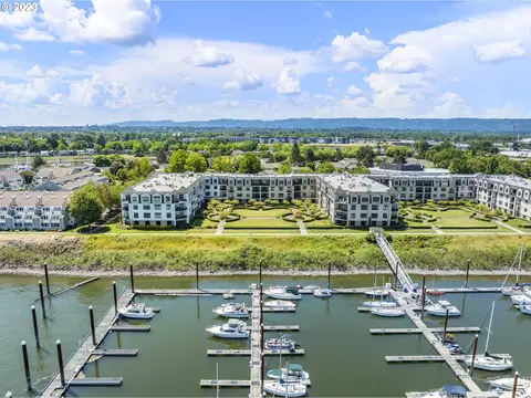 707 N Hayden Island Dr #327, Portland, OR 97217