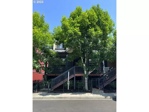 1435 NE Alexandria Pl, Hillsboro, OR 97124