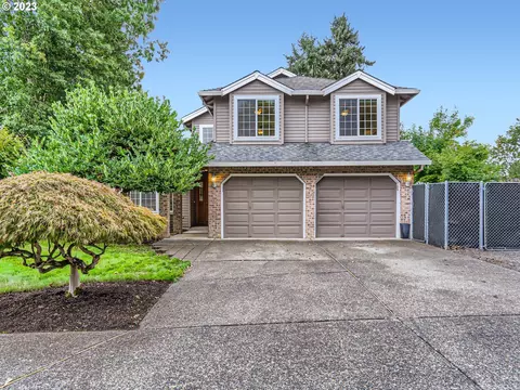 20980 NW Kalama St, Portland, OR 97229