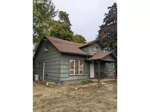 32347 Goddard Ln, Cottage Grove, OR 97424