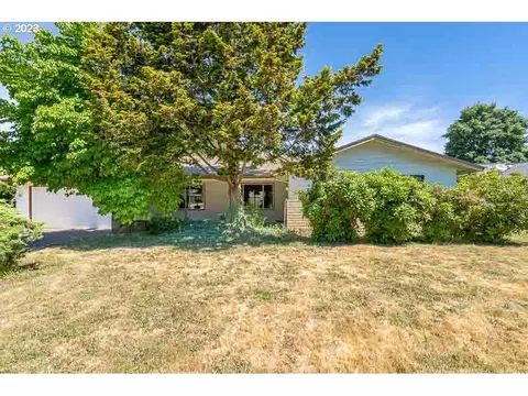 440 SE Hankel St, Dallas, OR 97338