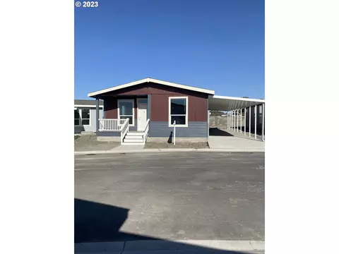 845 E Diagonal Blvd #194, Hermiston, OR 97838