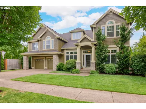 23750 SW Heron Lakes Dr, Sherwood, OR 97140