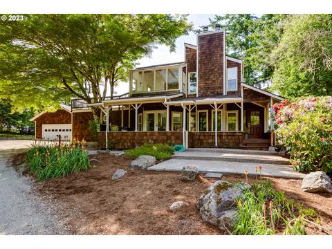 90070 Valley Vista Dr, Elmira, OR 97437