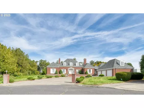 1092 Skyline Dr, Pendleton, OR 97801