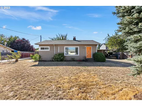 2250 Devos St, Eugene, OR 97402