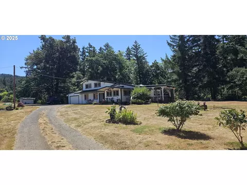 524 Azalea Dr, Elkton, OR 97436
