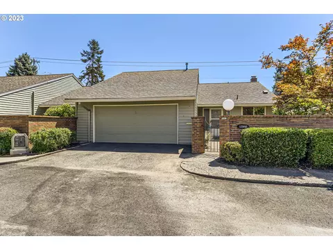 12980 SW Carmel St, King City, OR 97224