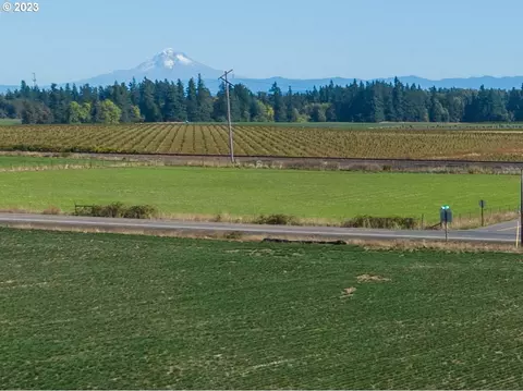 10265 Carlson Way NE #LOT 1, Hubbard, OR 97032
