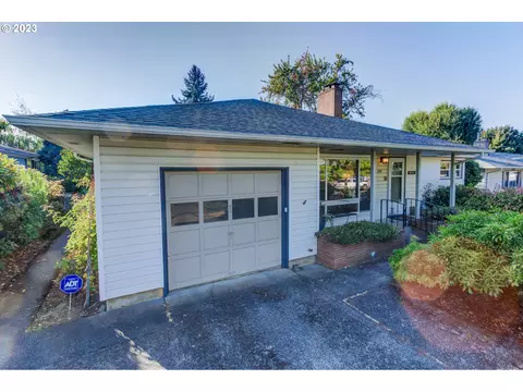 2015 SE 101st Ave, Portland, OR 97216