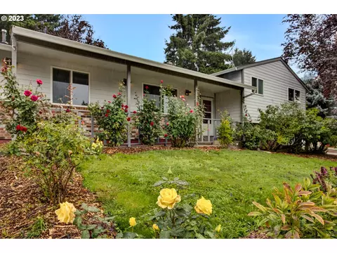 60 NW Royal Ave, Gresham, OR 97030