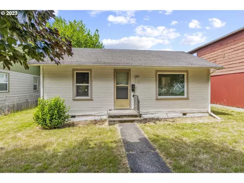 1241 8th Ave, Longview, WA 98632