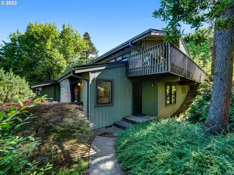 7514 SW Barnes Rd #D, Portland, OR 97225