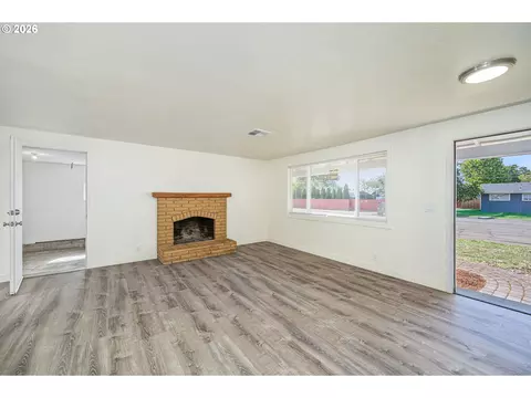Living - 2027 Ohio St, Eugene, OR 97402 photo 2 of 5
