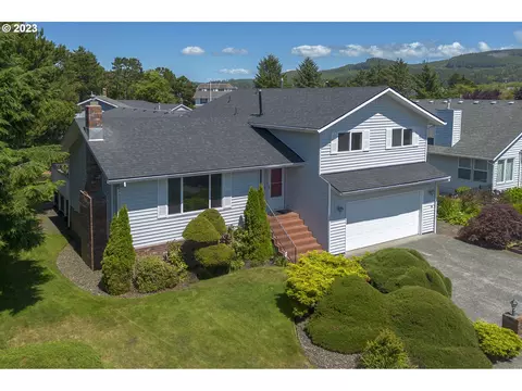430 Avenue P, Seaside, OR 97138