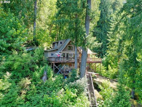2223 Loon Lake Rd, Reedsport, OR 97467