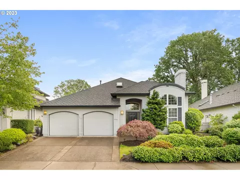 4544 NW Tamoshanter Way, Portland, OR 97229