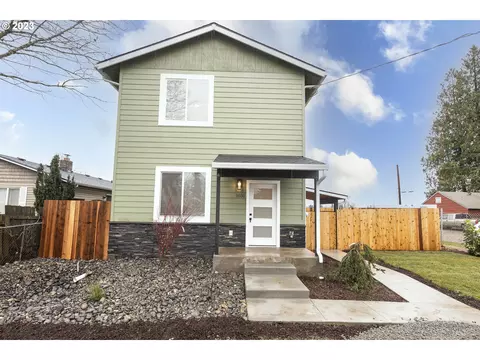 1031 Leonard St, Oregon City, OR 97045