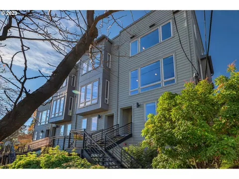 4631 S Corbett Ave, Portland, OR 97239