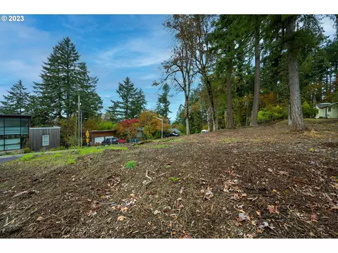 2985 Capital Dr #3, Eugene, OR 97403 photo 6