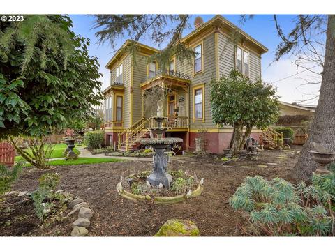 1106 Ferry St, Albany, OR 97321