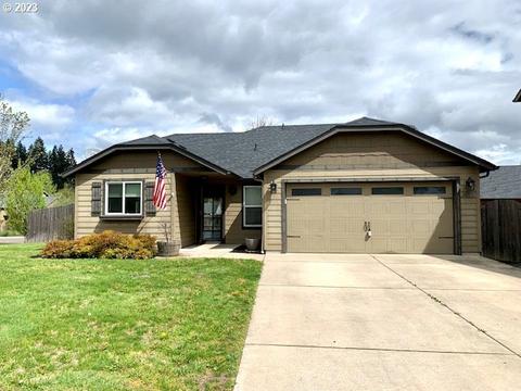 24857 Cheney Dr, Veneta, OR 97487