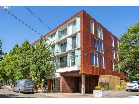 2530 SE 26th Ave #304, Portland, OR 97202