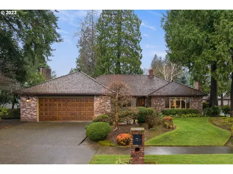 16430 NE Tillamook St, Portland, OR 97230
