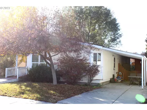 1955 Clark St, Baker City, OR 97814