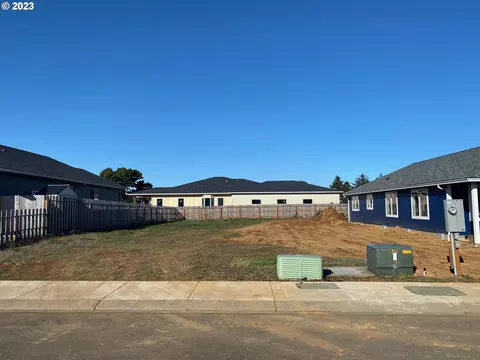 2940 Avocet Ave SW, Bandon, OR 97411