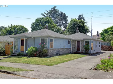 3608 SE Center St, Portland, OR 97202