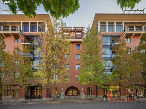 725 NW 10th Ave #309, Portland, OR 97209