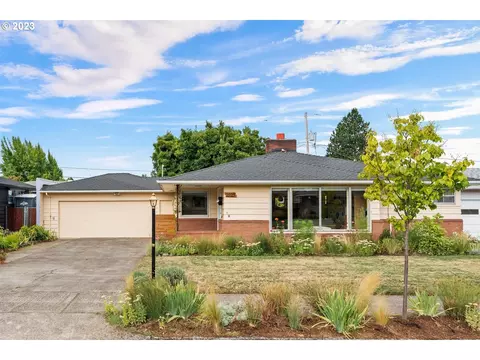 2825 SE 69th Ave, Portland, OR 97206