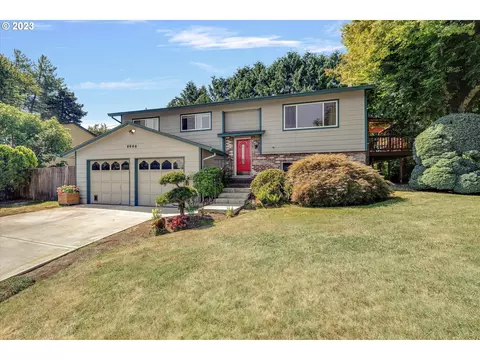 6042 SE Alder Hill Loop, Milwaukie, OR 97267