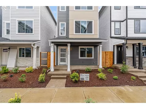 1444 N Chehalis Ln, Newberg, OR 97132