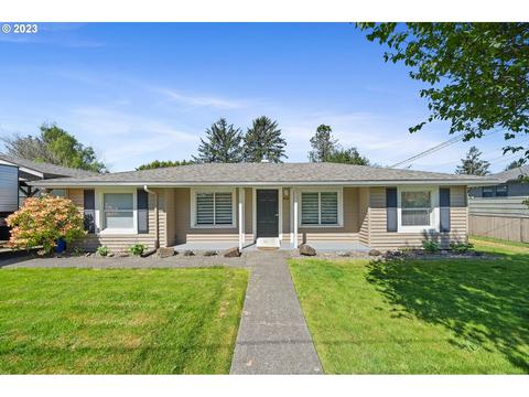 810 Williams Ave, Tillamook, OR 97141