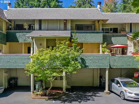 19759 NW Quail Hollow Dr, Portland, OR 97229