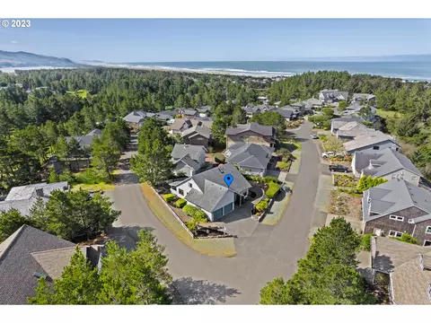 500 Ridge Rd, Manzanita, OR 97130