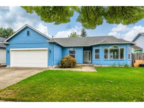 611 Driftwood Dr, Eugene, OR 97402
