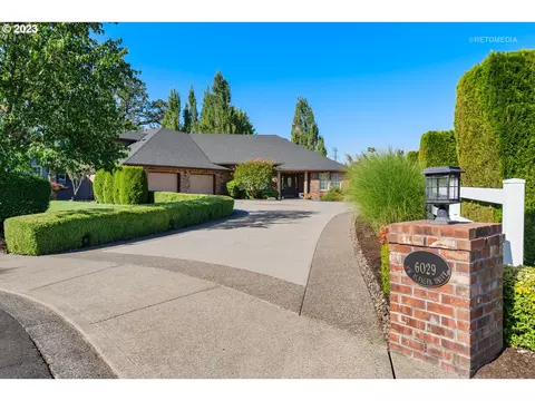 6029 NW Alfalfa Dr, Portland, OR 97229