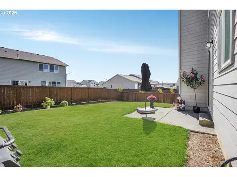 Exterior - 6378 SE 20th St, Gresham, OR 97080 photo 2 of 6