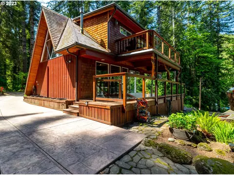 48 N New Bridge Ct, Otis, OR 97368