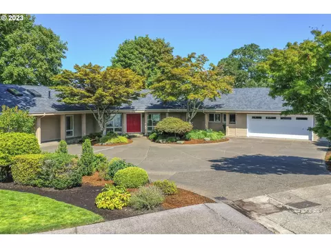 3963 Croisan Mountain Dr, Salem, OR 97302