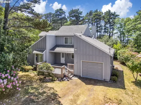 6685 Salal Pl, Gleneden Beach, OR 97388