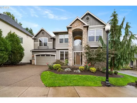 12154 NW Blackhawk Dr, Portland, OR 97229