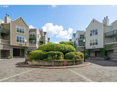 1730 S Harbor Way S #407, Portland, OR 97201