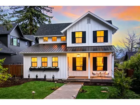 529 8th St, Lake Oswego, OR 97034