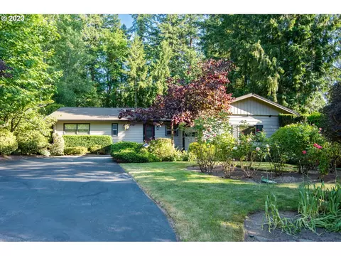 6564 SW Hickman Ln, Portland, OR 97223