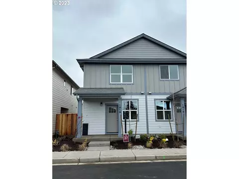 1819 SE Mulberry Ave #37, Dallas, OR 97338