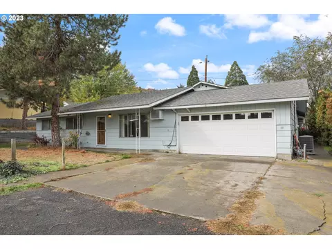 1205 Walnut St, The Dalles, OR 97058